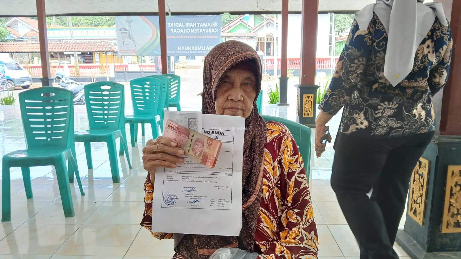 PEMDES LIMBANGAN TELAH MENYALURKAN BLT DD TAHAP 1,2,3,4 DAN 5 TAHUN 2025 (Selasa 20/5/2025)